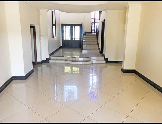 4 BEDROOM HOUSE FOR SALE IN EAGLE CANYON GOLF ESTATE